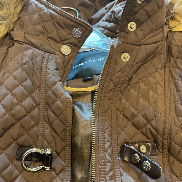 Ivanka Trump Brown Polyester Women's Faux Fur Hood Zip Quilted Hooded Jacket Xs! - Picture 8 of 16